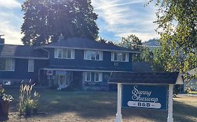 Sunny Shuswap B&B